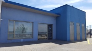 EFECTOS NAVALES A BASELLA (Puerto Deportivo)